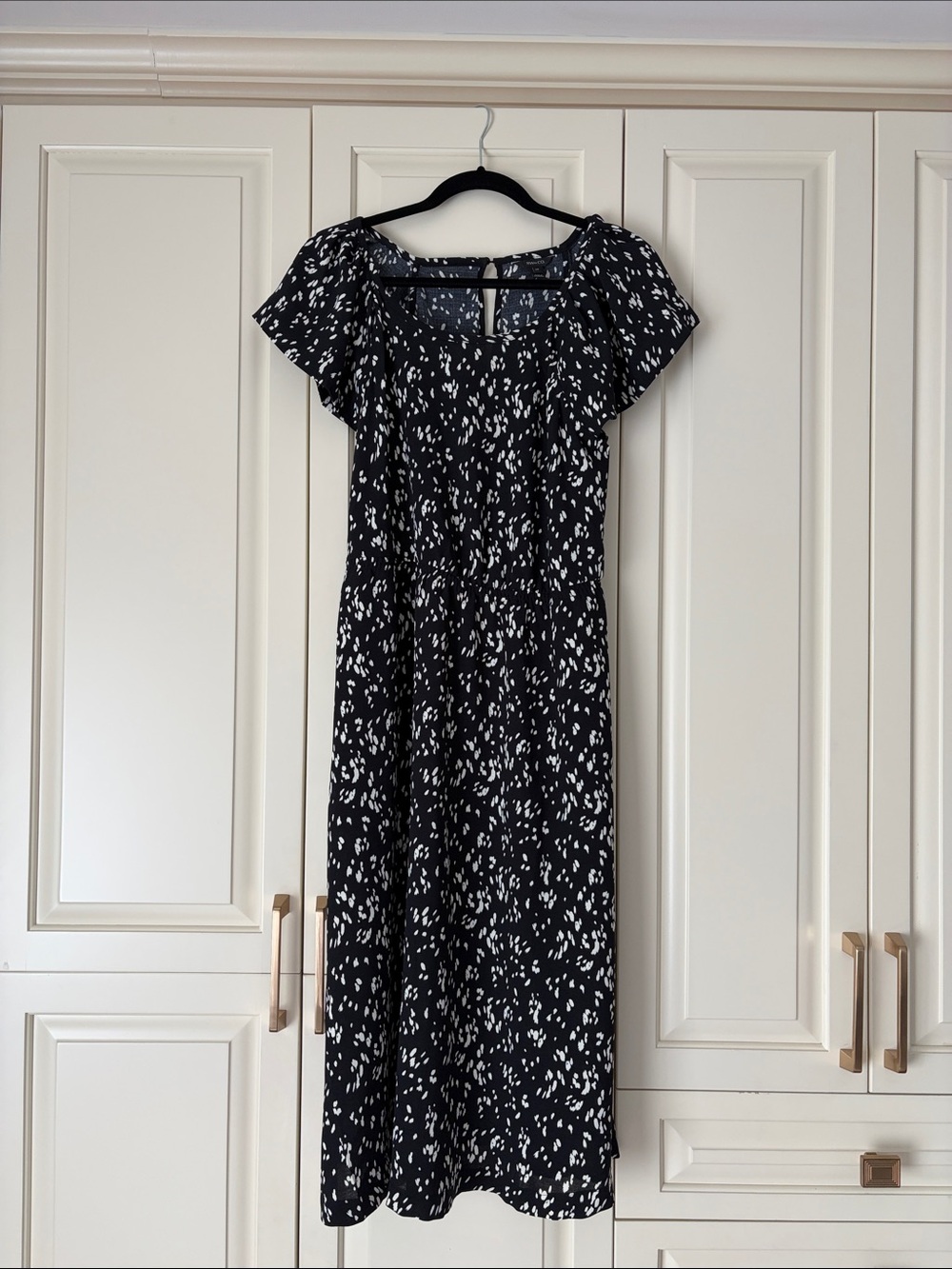RW&CO. Black and White Printed Midi Dress